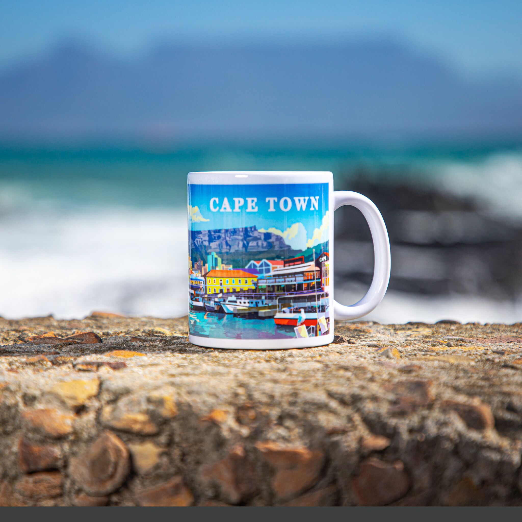 Cape Town Waterfront mug featuring Table Mountain and Cape Town text